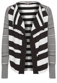 Cárdigan a rayas blanco y negro con cuello de chal, mangas largas y anchos de rayas variables. Hecho de un suave tejido de punto.