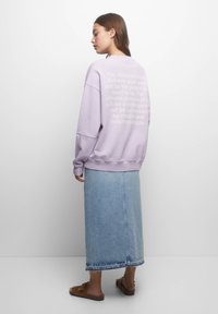 Pull and bear lilac hoodie Clearance