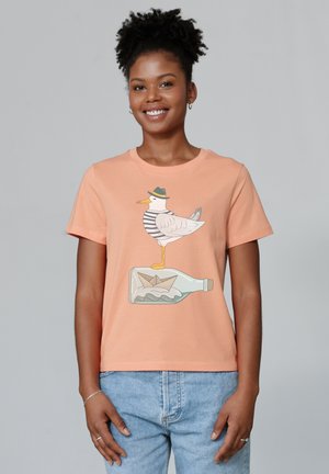 MÖWE MIT HUT - T-shirt print - fraiche peche