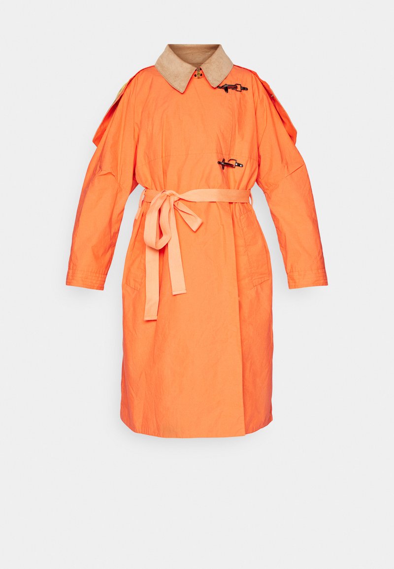 Barbour International Parka donkerroze Barbour International Parka donkerroze