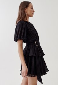 TUSSAH STARLA - Dnevna obleka - black