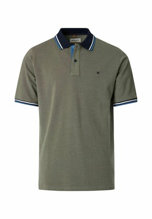 Olivgrünes Poloshirt mit marineblauem Kragen, zweiknöpfiger Knopfleiste, kurzen Ärmeln und gestreiften Abschlüssen an Kragen und Ärmeln.