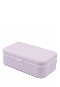 Kutija za pohranu s poklopcem, izrađena od glatke lavande plastike, pravokutnog oblika s zaobljenim rubovima, sa bijelim šarkama i kopčom na gumb.