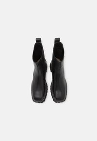 Clarks Botki