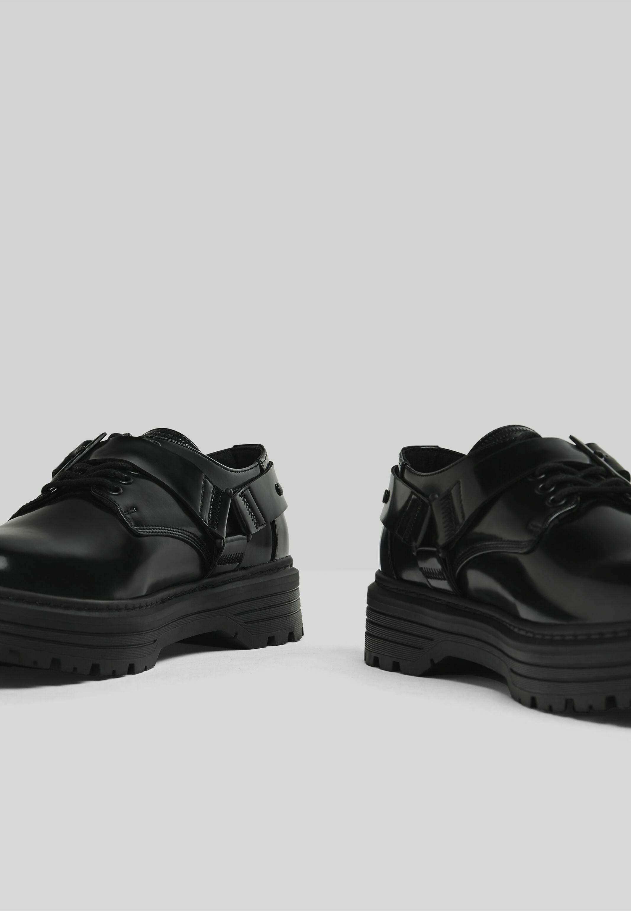 derbies bershka