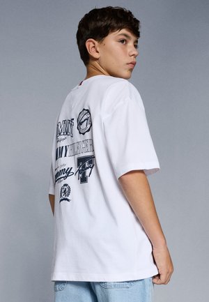 VARSITY GRAPHIC UNISEX - Potiskana majica - white