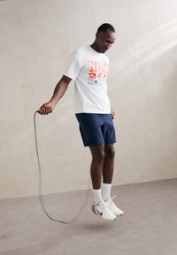 Nike Performance HYVERS - Camiseta deportiva - sail