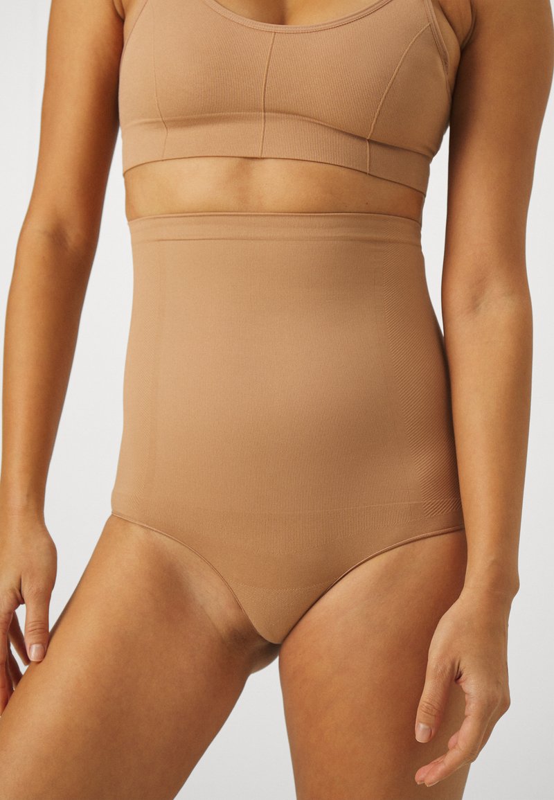 Cotton On Body SEAMLESS HIGH WAIST BRIEF Shapewear maple sugar