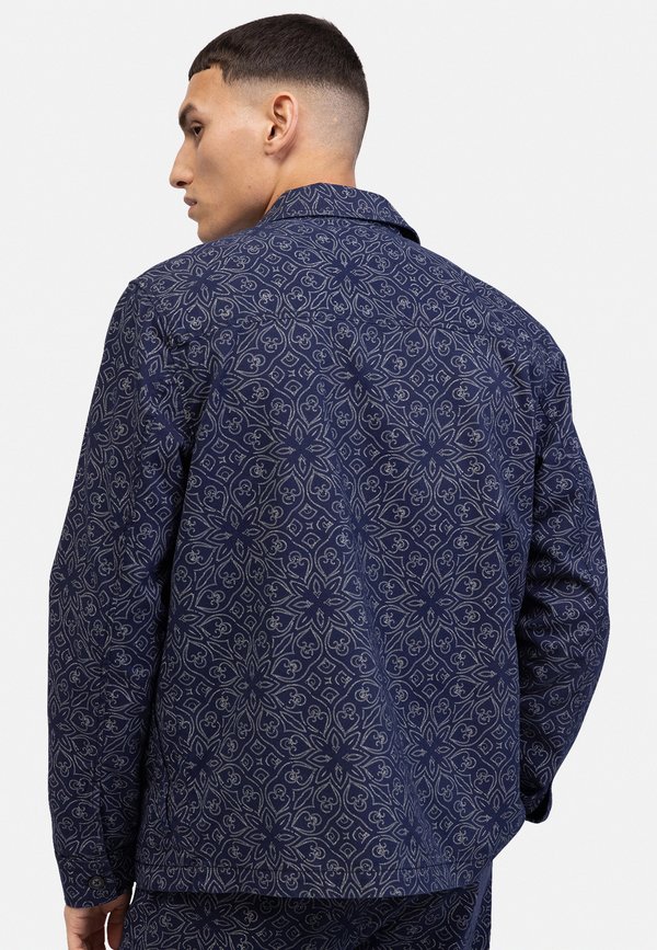 BRYANT OVERSHIRT REGULAR FIT - Shirt - sky captain3