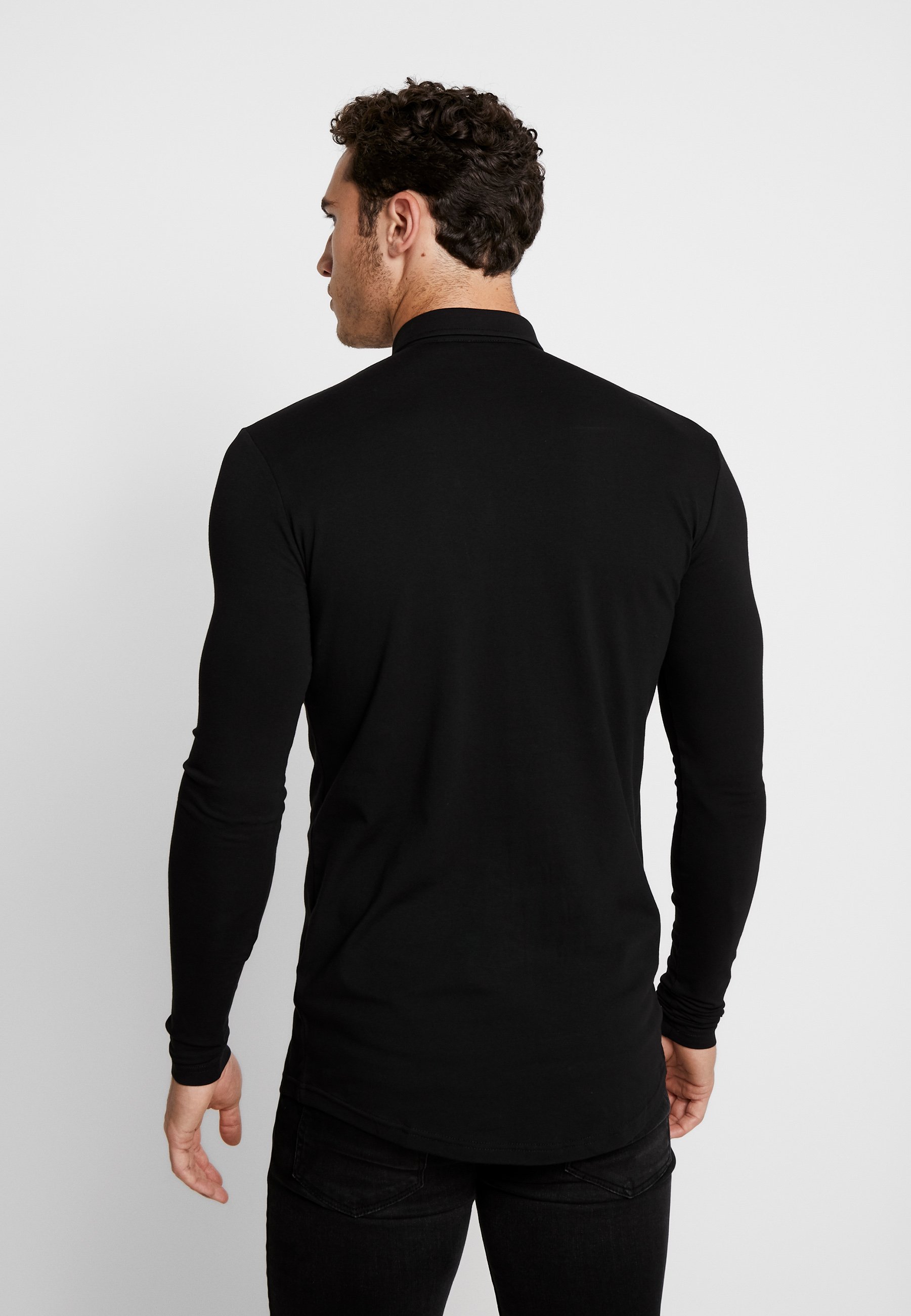 Gym King MUSCLE FIT SHIRT Skjorte blackwhite Zalando.no Gym King MUSCLE FIT SHIRT Skjorte blackwhite Zalando.no