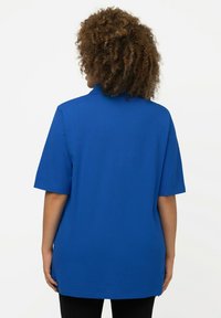 Ulla Popken MANCHES COURTES - Polo - blue