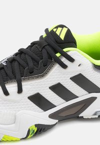 adidas Performance SOLEMATCH CONTROL 2 - Allcourt tennissko - footwear white/core black/lucid lemon