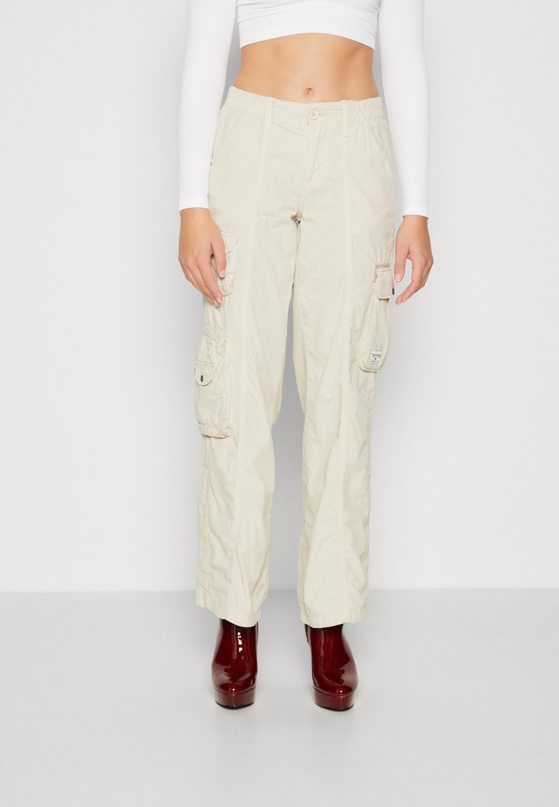 BDG Urban Outfitters NEW PANT - Pantalones cargo - ecru/crema - Zalando.es