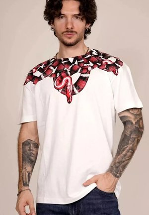 COUNTY OF MILAN - T-shirt con stampa - bianco serpente