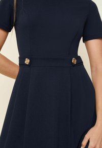 Friends Like These Jerseykleid - navy