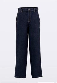 Pantaloni denim albastru închis, cu croială cu picior drept, prevăzuți cu buzunare frontale și închidere cu nasture în partea de sus. Cusături duble decorative de-a lungul cusăturilor.