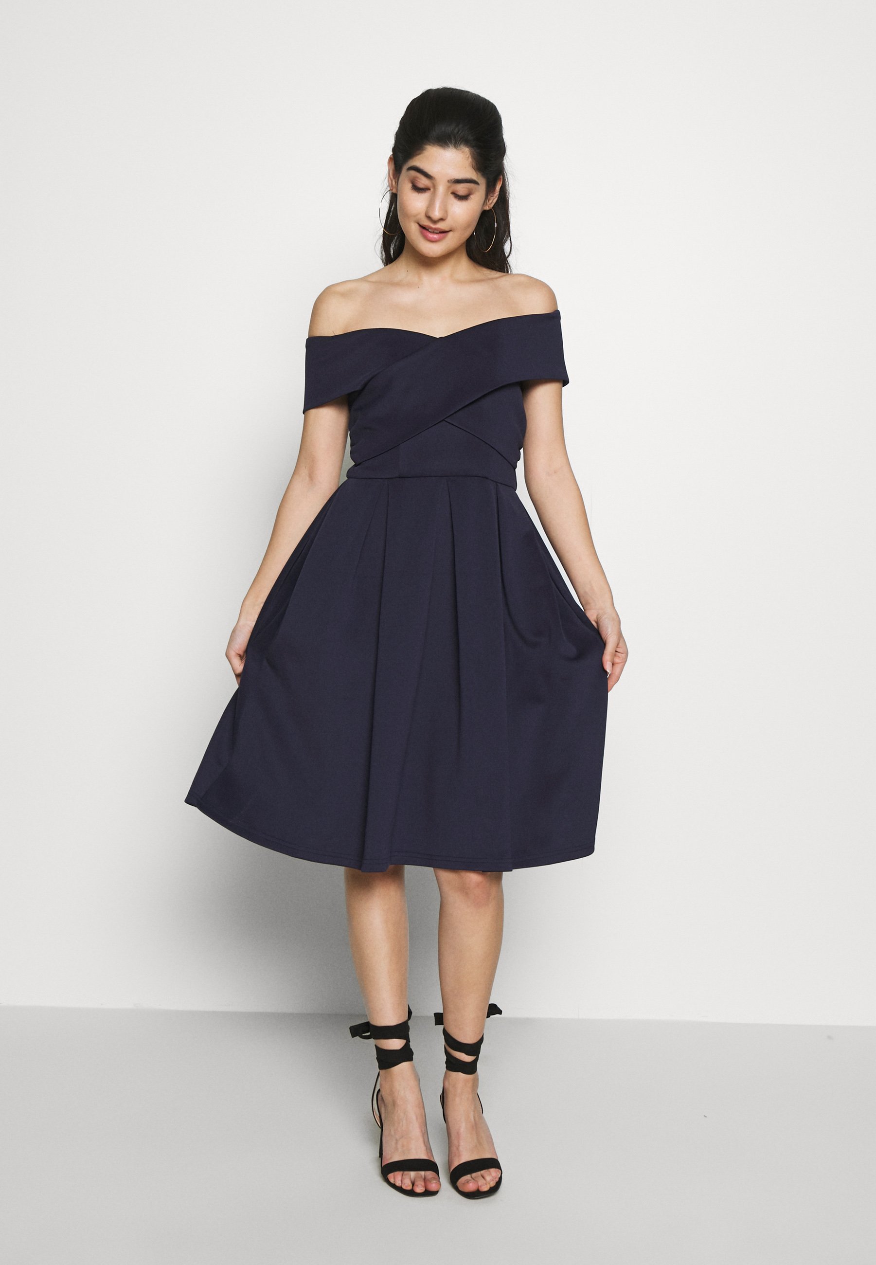 chi chi curve bay dress
