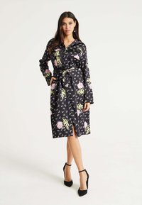 Liquorish FLORAL PRINT  - Shirt dress - black