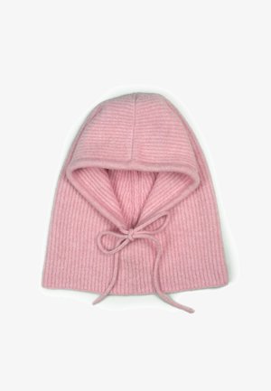 Gerippte rosa Strickmütze mit vorderer Schnürung, weicher Textur und Kapuzen-Design. Verleiht ein gemütliches und warmes Aussehen.