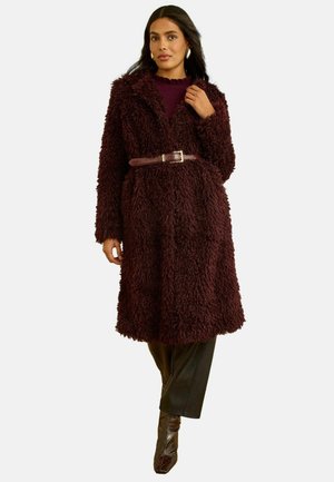 REGULAR FIT - COLLARLESS MONGOLIAN - Žieminis paltas - berry red