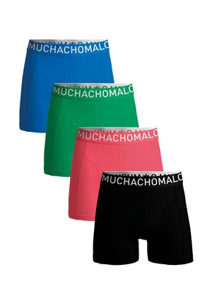 Četiri para bokserica u plavoj, zelenoj, ružičastoj i crnoj boji s bijelim elastičnim pojasom "MUCHACHO". Glatka tkanina, prianjajući dizajn.