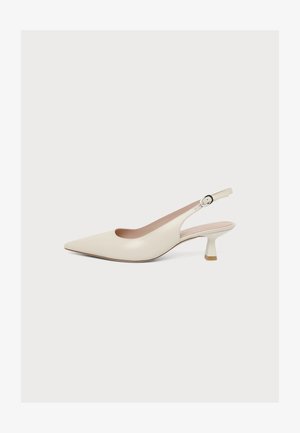 Stuart Weitzman, - Czółenka
