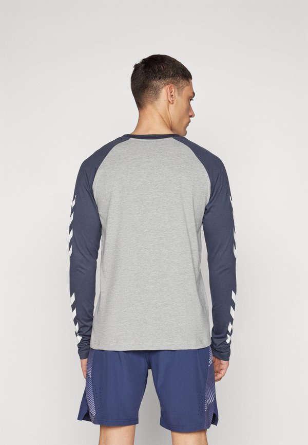 BLOCKED - Long sleeved top4