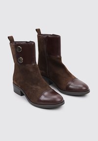 Sandra Fontán BOLIVIA - Classic ankle boots - brown