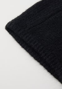 Gina Tricot BALACLAVA - Gorro - black
