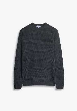 Donkergrijze gebreide trui met een gestructureerd patroon, ribbelboord bij de ronde hals en mouwboorden. Lange mouwen en een ontspannen pasvorm.