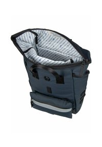 Dunkelgraue Tragetasche mit geräumigem Innenraum. Verfügt über ein gemustertes blaues Futter, eine äußere Reißverschlusstasche und robuste schwarze Griffe.