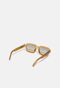 RETROSUPERFUTURE CARO UNISEX - Aurinkolasit - yellow