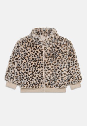Leopardenmusterjacke aus weichem, plüschigem Material mit hohem Kragen und Reißverschluss vorne. Rippbündchen und Saum in hellbeige.