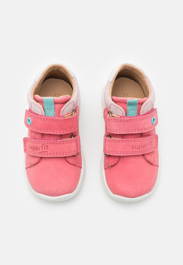 BREEZE - Touch-strap shoes3