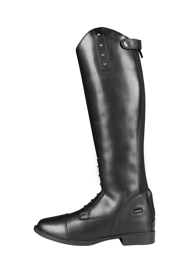 Bota de montar negra alta, hecha de cuero liso, con punta redonda, cremallera lateral y adornos decorativos en el eje superior.