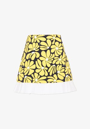Czarna spódnica z dużym żółtym kwiatowym wzorem i białym plisowanym obszyciem.
