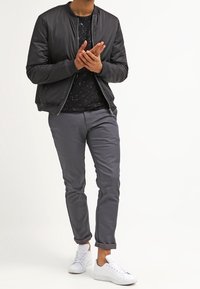 Carhartt WIP Broek - anthracite