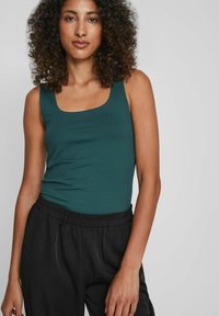 VILA VIKENZA U-NECK REV NOOS - Toppi - ponderosa pine