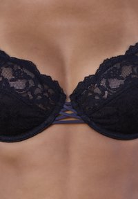 LASCANA Beugel BH - schwarz