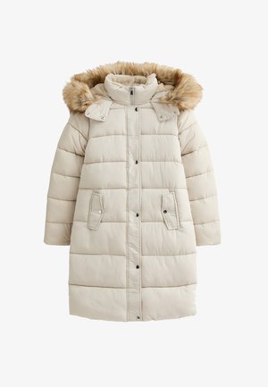Lunga giacca invernale color beige trapuntata con tasche a scatto, zip frontale e bottoni, e cappuccio rifinito con finitura in pelliccia sintetica marrone chiaro.