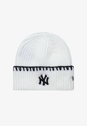 Berretto bianco in maglia a coste con bordo cucito nero e logo "NY" nero ricamato sul risvolto.