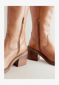 Selected, tan brown leather