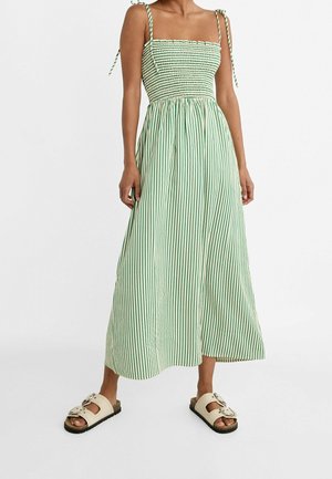 Day dress - green