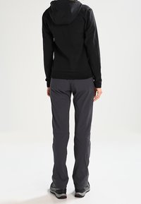 Even&Odd active Softshell-takki - black