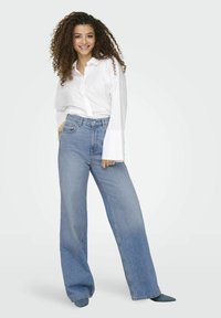 ONLY ONLHOPE HOHE TAILLE  - Traperice opuštenog kroja - medium blue denim