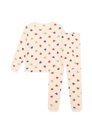Pyjama set met een lange mouw top en broek van zacht, crème stof met kleurrijke hartpatronen in rood, blauw, groen en donkerblauw.