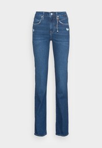 Vaqueros de denim azul con cintura alta, piernas rectas, detalles sutiles de desgaste y costuras en contraste. Cierre de botón y cremallera.