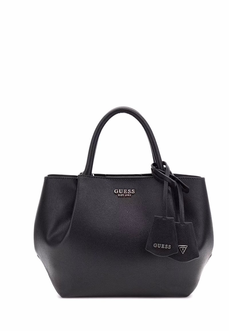 Borsa a mano in pelle nera con superficie texture, doppi manici e dettagli con logo. Presenta un nastro annodato e etichette pendenti.