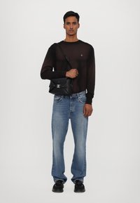 Bonastre AIRBAG UNISEX - Borsa a tracolla - black