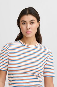 ICHI IHMIRA - T-shirt print - cloud dancer w multi
